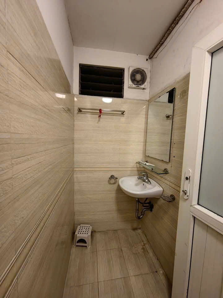 Cho thuê nhà ngõ Mai Hương 51m2 x 3 tầng, 3 ngủ, 3 WC KD online, ở gđ, nhóm ít ng, 10 Triệu - Ảnh 3